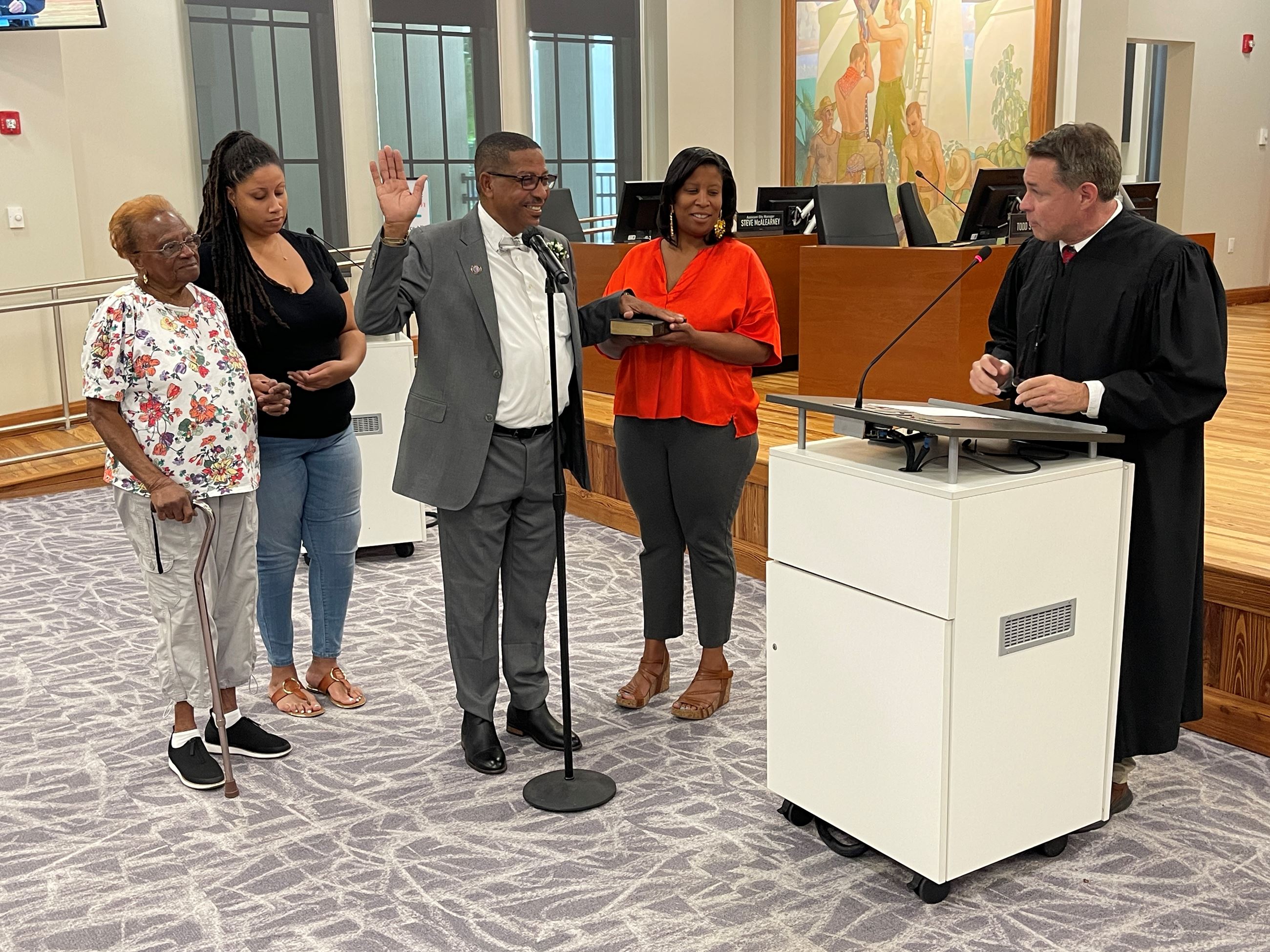 Swearing in with Judge Scales